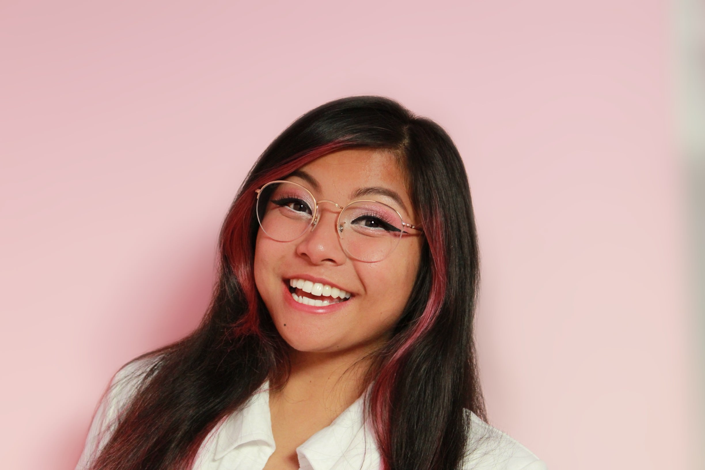 Headshot of Kaitlin Calimbahin